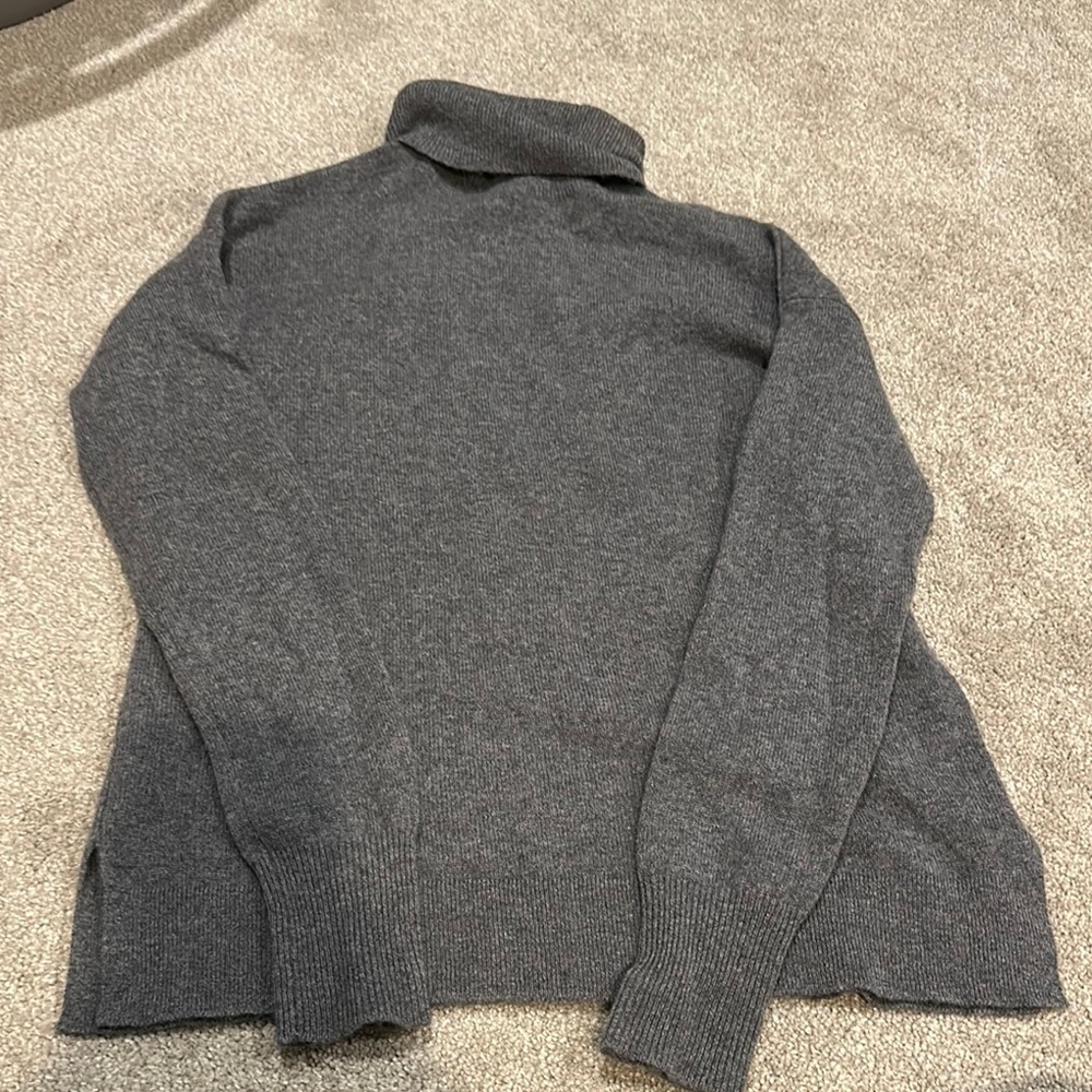 Women’s Gray Turtleneck cashmere Sweater